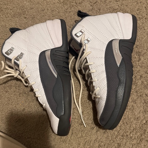 Jordan 12 retro white dark grey with box - Picture 3 of 4